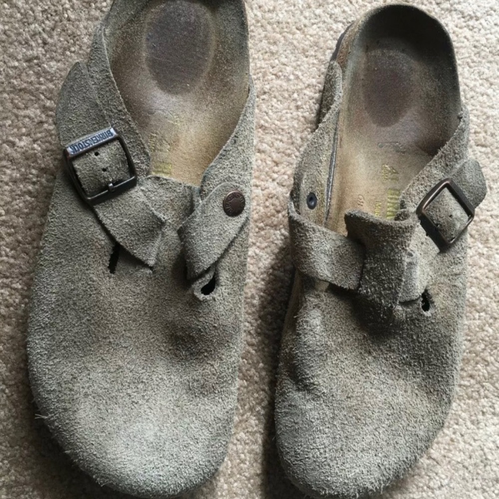 BIRKENSTOCK BETULA Boston Tan Suede Clogs 10/11